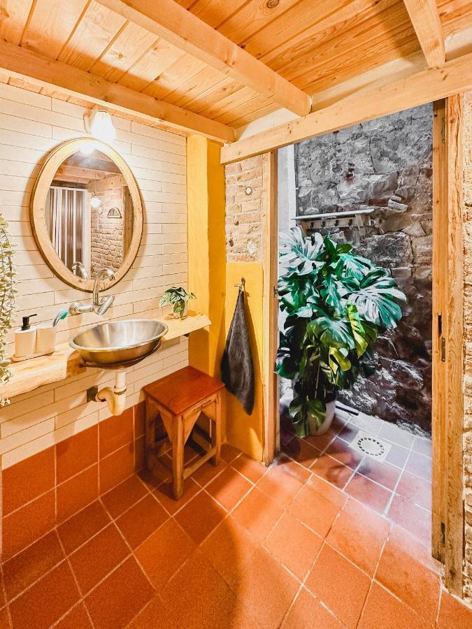 Habitacion Privada, Casa Compartida Con Pareja Private Room, Shared House With A Couple บาร์เซโลนา ภายนอก รูปภาพ