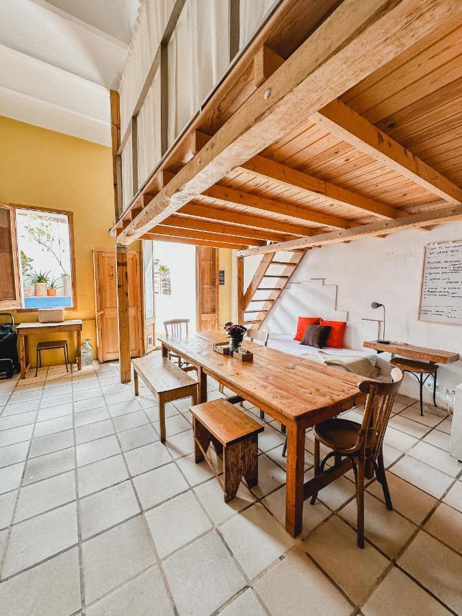 Habitacion Privada, Casa Compartida Con Pareja Private Room, Shared House With A Couple บาร์เซโลนา ภายนอก รูปภาพ