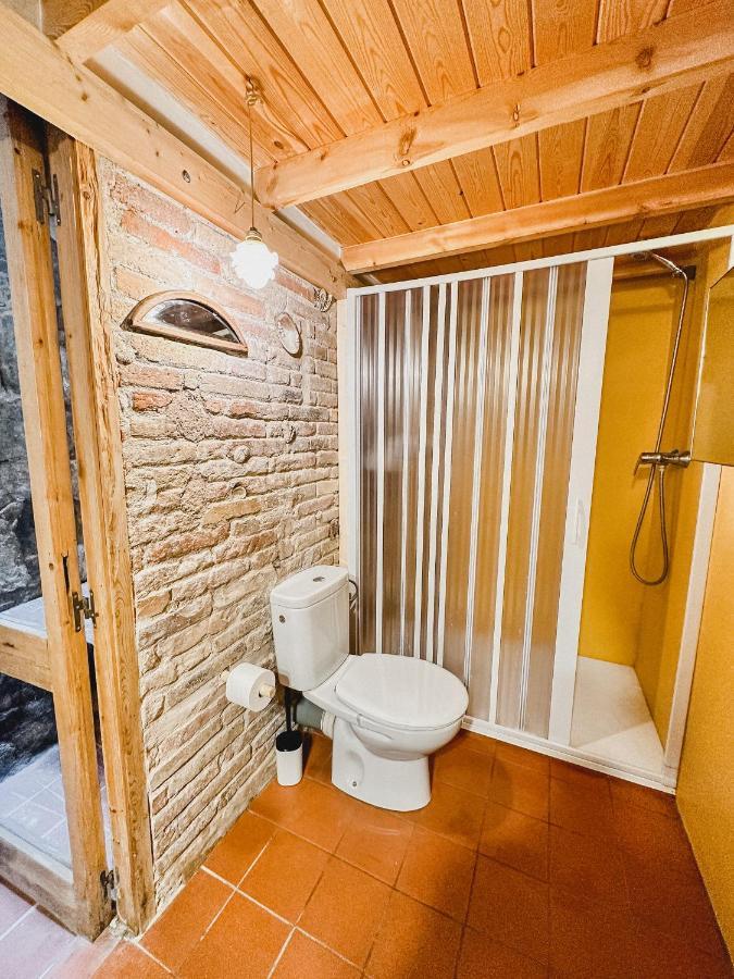 Habitacion Privada, Casa Compartida Con Pareja Private Room, Shared House With A Couple บาร์เซโลนา ภายนอก รูปภาพ