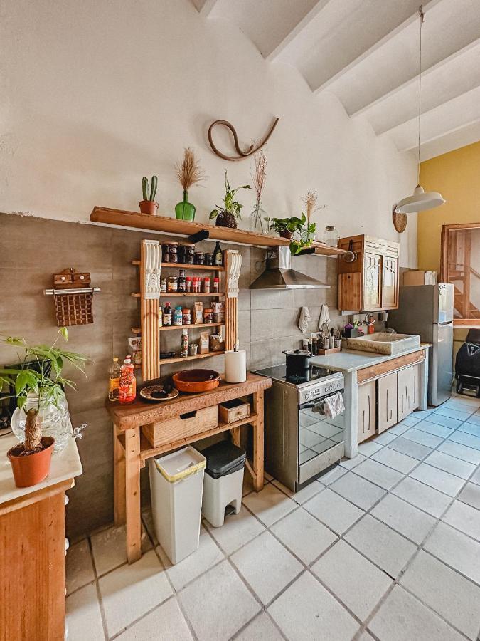 Habitacion Privada, Casa Compartida Con Pareja Private Room, Shared House With A Couple บาร์เซโลนา ภายนอก รูปภาพ