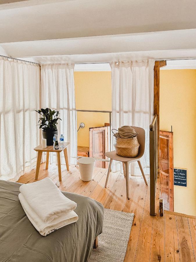 Habitacion Privada, Casa Compartida Con Pareja Private Room, Shared House With A Couple บาร์เซโลนา ภายนอก รูปภาพ